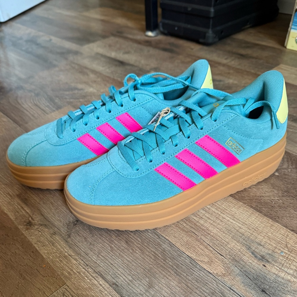Adidas VL Court Bold Sneakers - Blue and Pink